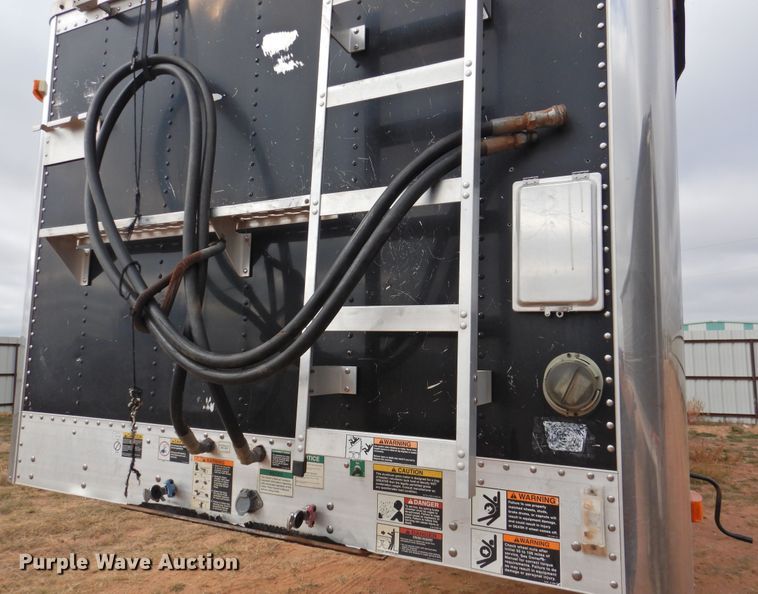 image for item DM8995 2007 Wilson DWG-550WB  walking floor trailer