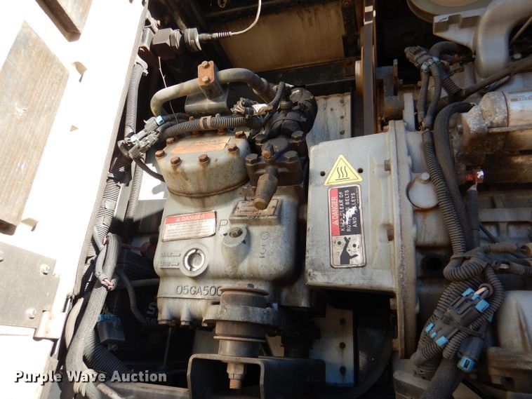 image for item DN5323 2003 Great Dane 7811TZ-1A 53  refrigerated van trailer