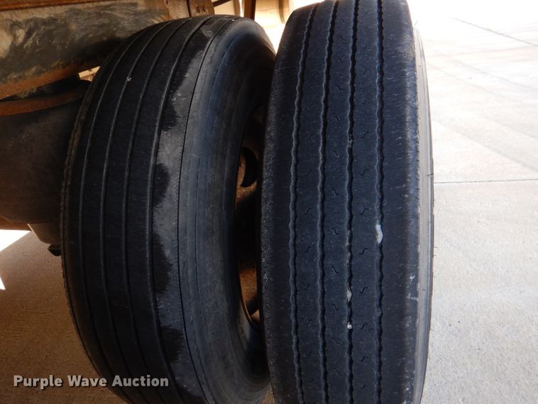 image for item DN5323 2003 Great Dane 7811TZ-1A 53  refrigerated van trailer