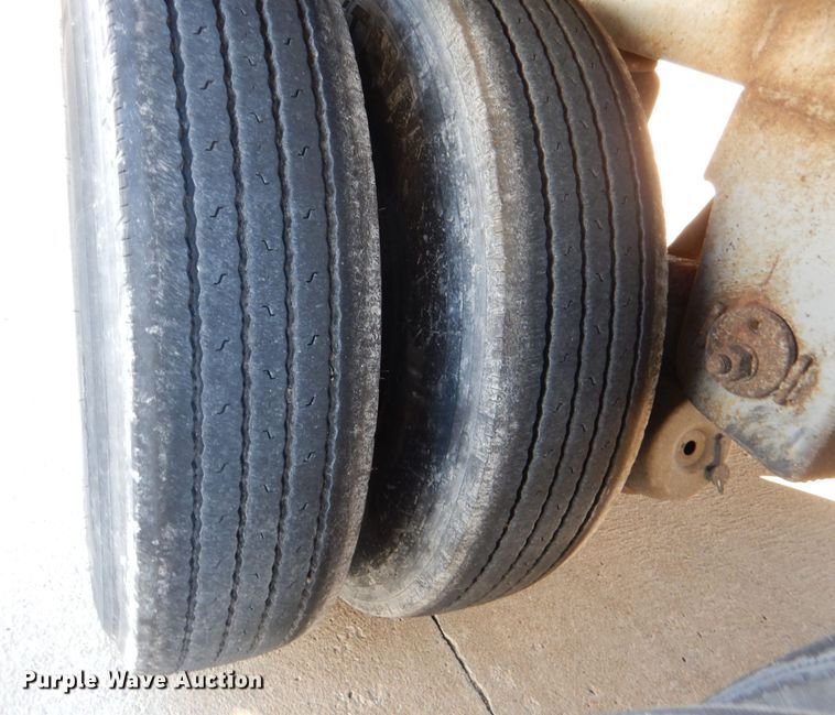 image for item DN5323 2003 Great Dane 7811TZ-1A 53  refrigerated van trailer