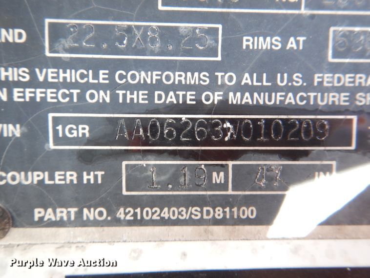 image for item DN5323 2003 Great Dane 7811TZ-1A 53  refrigerated van trailer