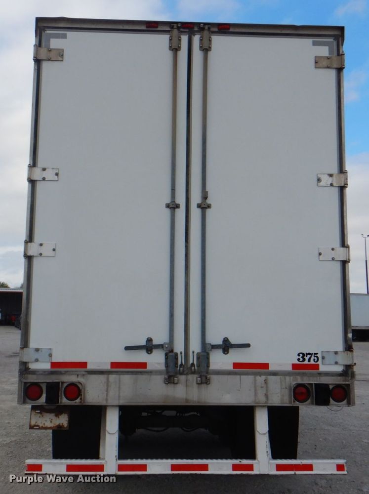 image for item DN6521 2001 Utility Trailer MFG VS2DC  dry van trailer