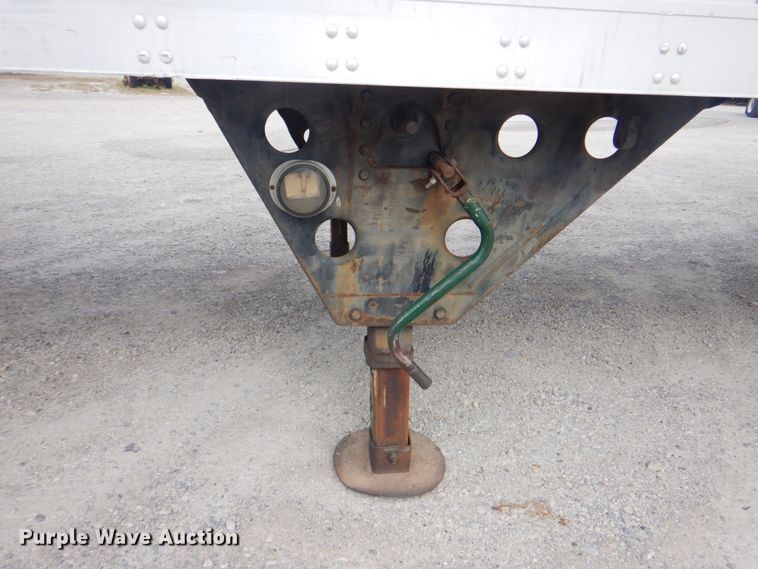 image for item DN6521 2001 Utility Trailer MFG VS2DC  dry van trailer