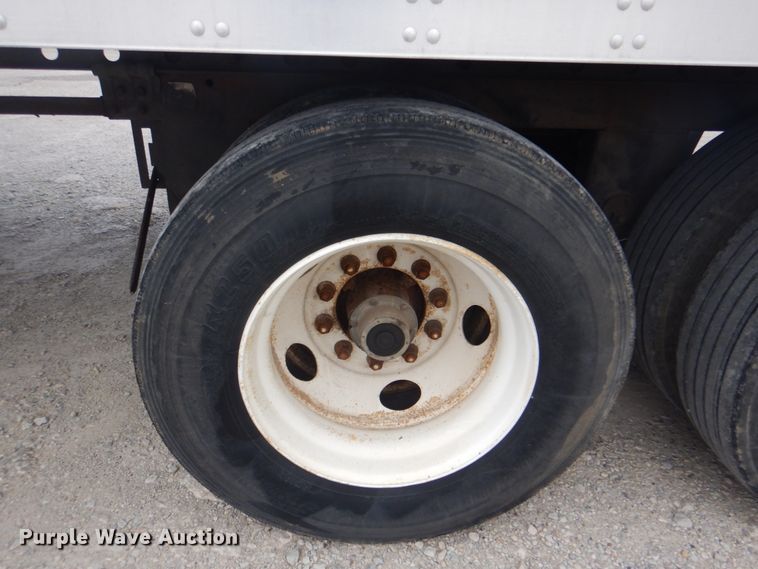 image for item DN6521 2001 Utility Trailer MFG VS2DC  dry van trailer