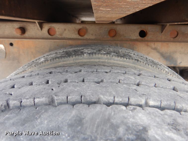 image for item DN6521 2001 Utility Trailer MFG VS2DC  dry van trailer