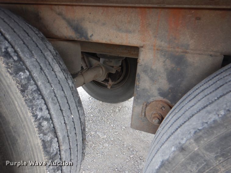 image for item DN6521 2001 Utility Trailer MFG VS2DC  dry van trailer