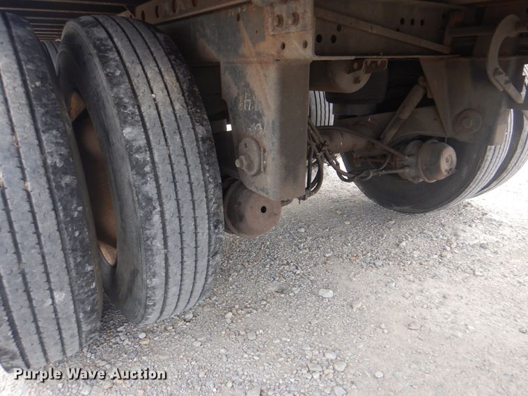 image for item DN6521 2001 Utility Trailer MFG VS2DC  dry van trailer