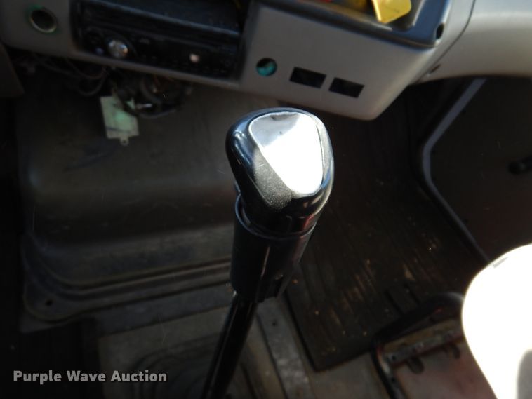 image for item DN8755 2006 Sterling LT9500  semi truck