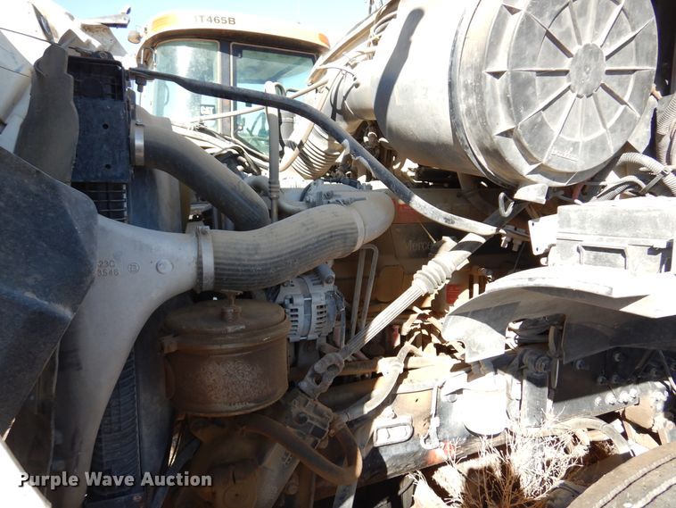 image for item DN8755 2006 Sterling LT9500  semi truck