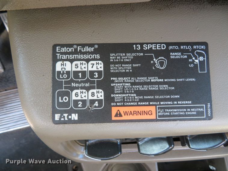 image for item FP9450 2007 Mack CHN613  semi truck