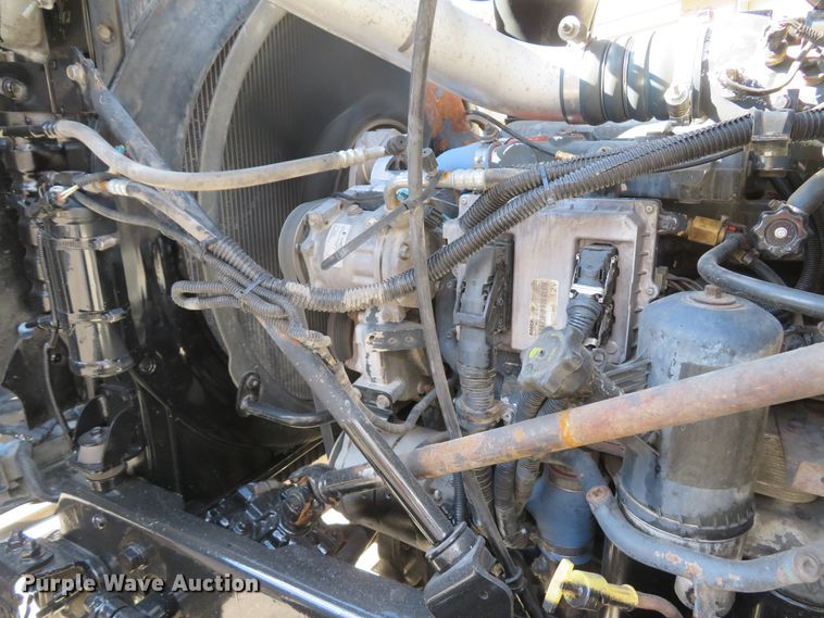 image for item FP9450 2007 Mack CHN613  semi truck