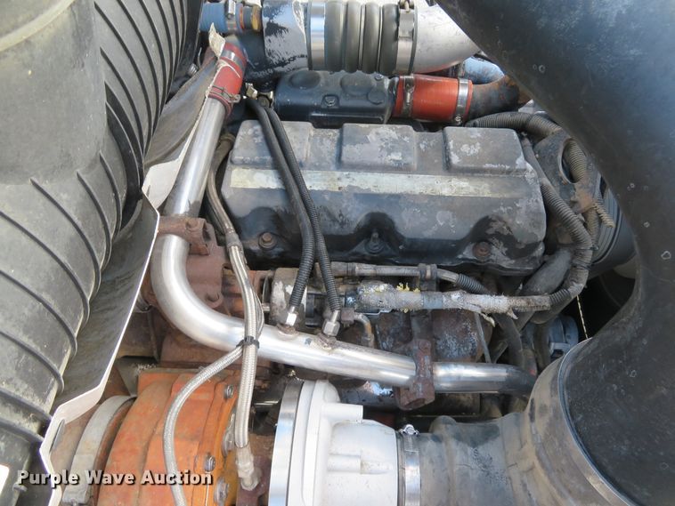 image for item FP9450 2007 Mack CHN613  semi truck