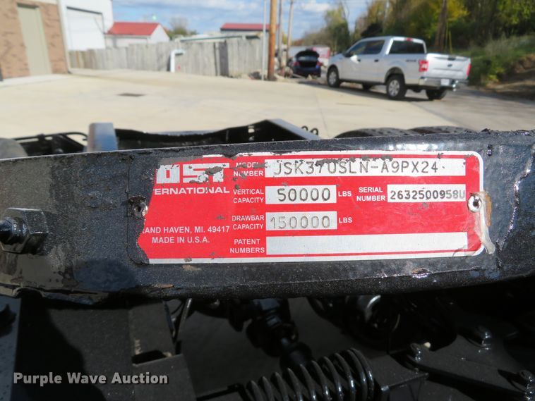 image for item FP9450 2007 Mack CHN613  semi truck