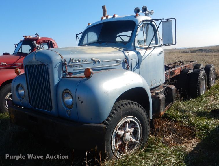 image for item HU9329 1957 Mack B63  truck cab and chassis