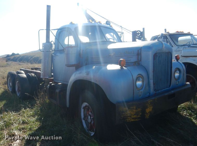 image for item HU9329 1957 Mack B63  truck cab and chassis