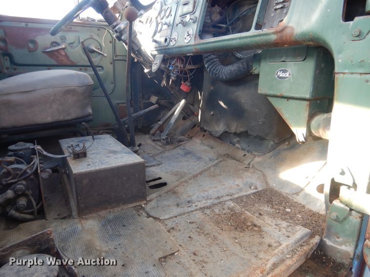 image for item HU9329 1957 Mack B63  truck cab and chassis