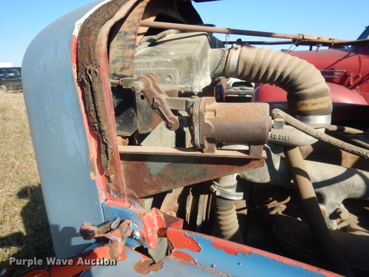 image for item HU9329 1957 Mack B63  truck cab and chassis