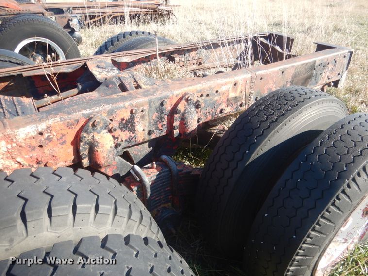 image for item HU9329 1957 Mack B63  truck cab and chassis