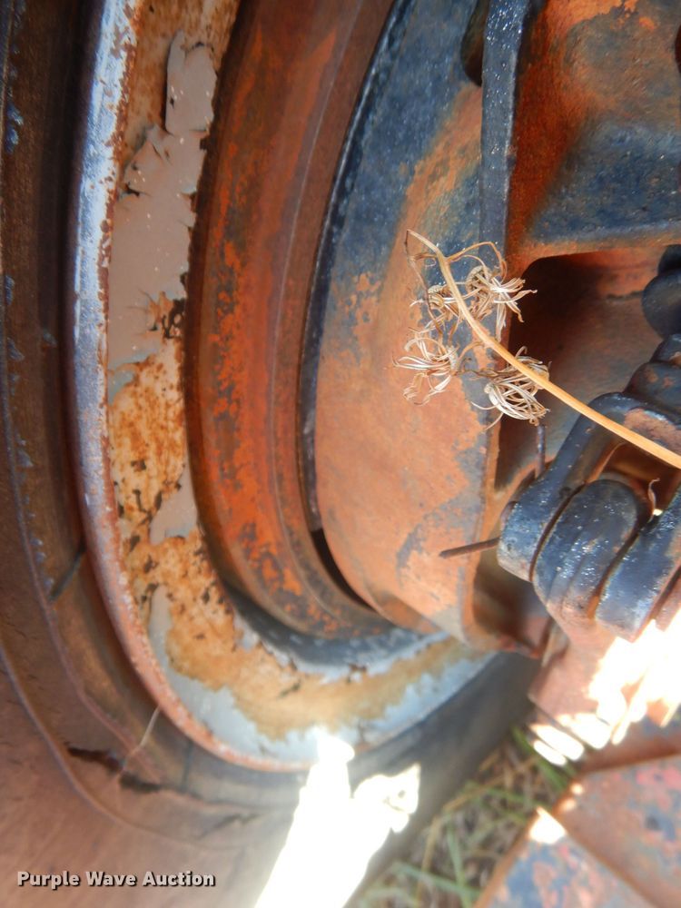 image for item HU9329 1957 Mack B63  truck cab and chassis