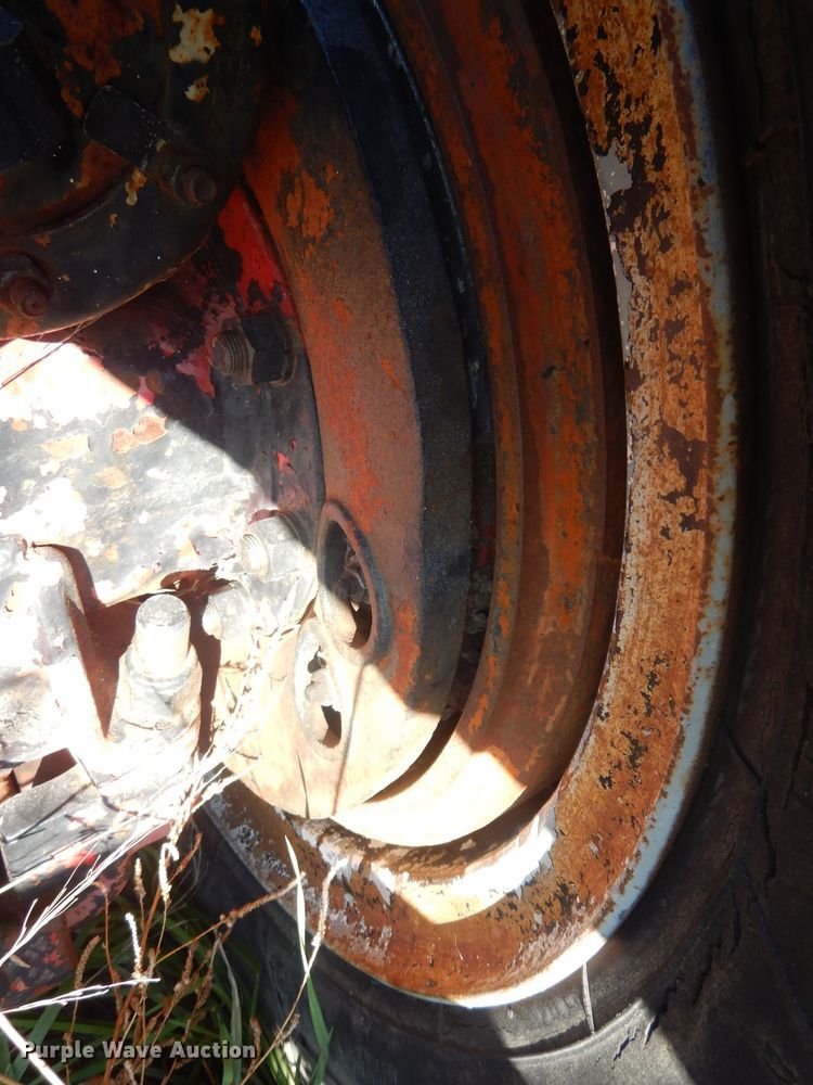 image for item HU9329 1957 Mack B63  truck cab and chassis