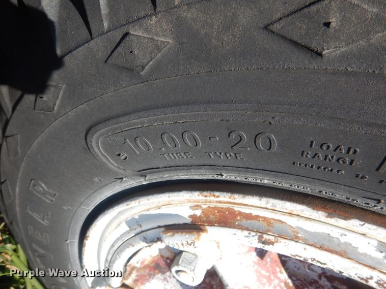 image for item HU9329 1957 Mack B63  truck cab and chassis