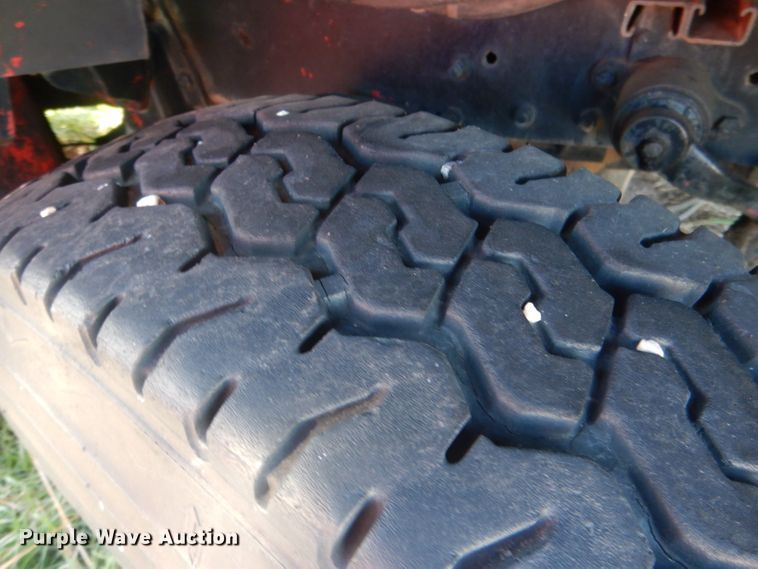 image for item HU9329 1957 Mack B63  truck cab and chassis