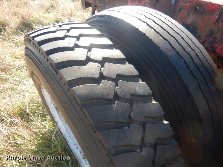 image for item HU9329 1957 Mack B63  truck cab and chassis