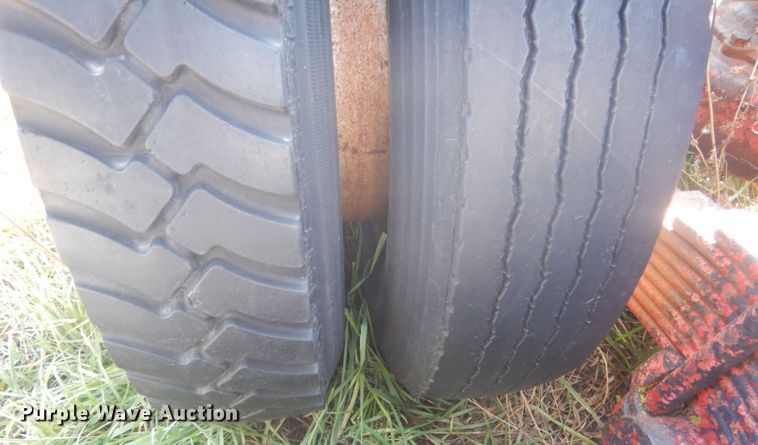 image for item HU9329 1957 Mack B63  truck cab and chassis