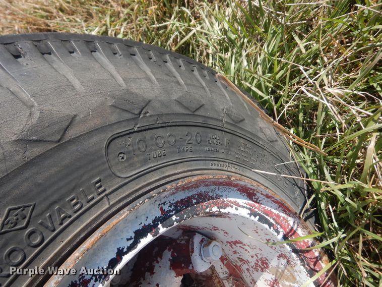 image for item HU9329 1957 Mack B63  truck cab and chassis