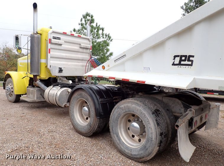 image for item IC9605 1995 Peterbilt 378  semi truck