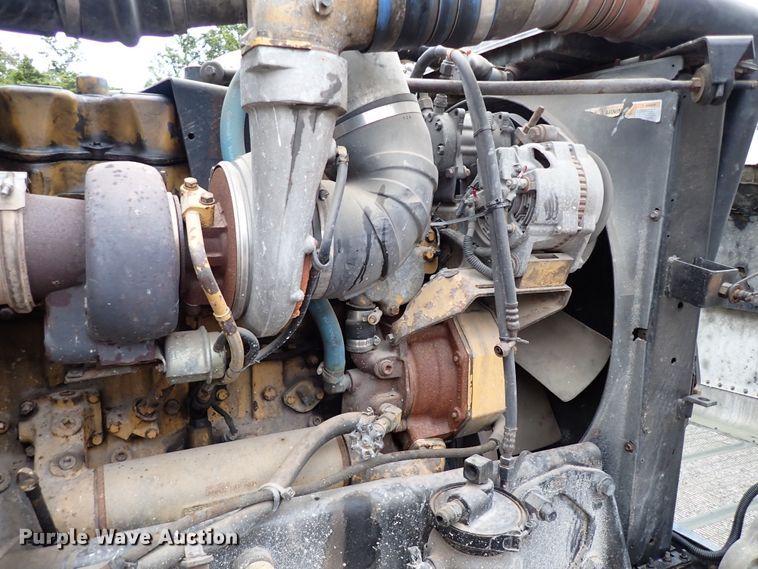 image for item IC9605 1995 Peterbilt 378  semi truck