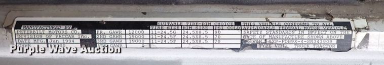 image for item IC9605 1995 Peterbilt 378  semi truck