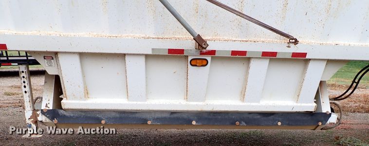 image for item IC9606 2008 Manac SBD-240  bottom dump trailer