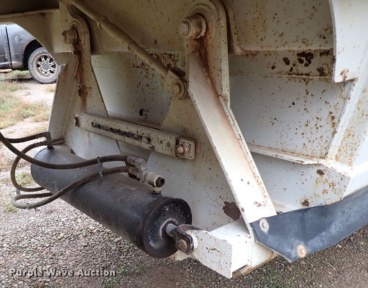 image for item IC9606 2008 Manac SBD-240  bottom dump trailer