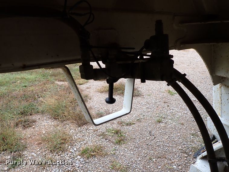 image for item IC9606 2008 Manac SBD-240  bottom dump trailer