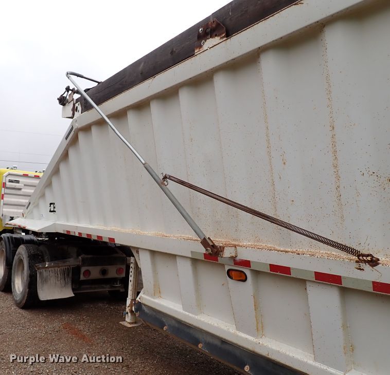 image for item IC9606 2008 Manac SBD-240  bottom dump trailer
