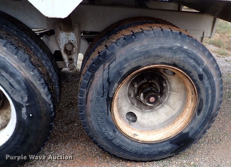 image for item IC9606 2008 Manac SBD-240  bottom dump trailer