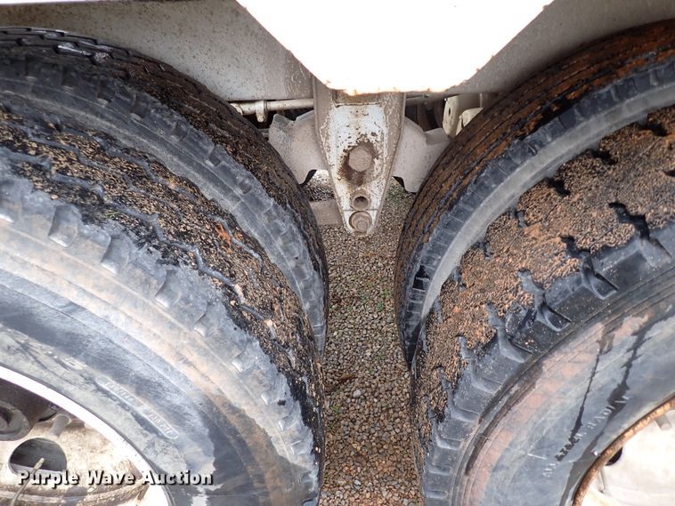 image for item IC9606 2008 Manac SBD-240  bottom dump trailer