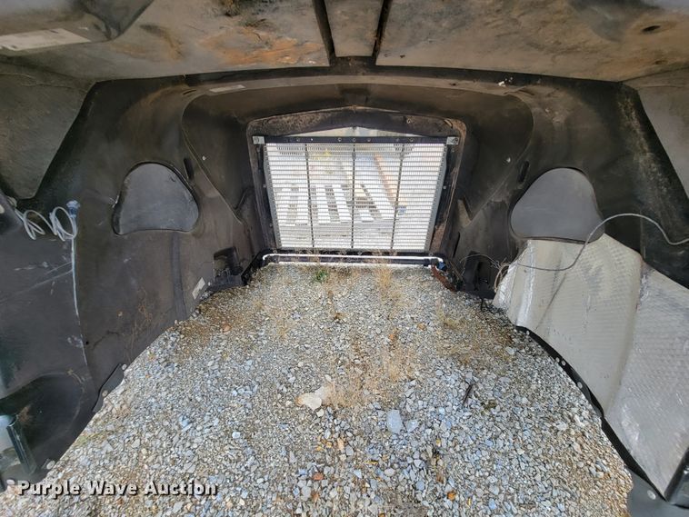 image for item ID9498 Kenworth T800  hood