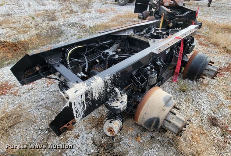 image for item ID9508 2014 Kenworth T800  tandem axle assembly