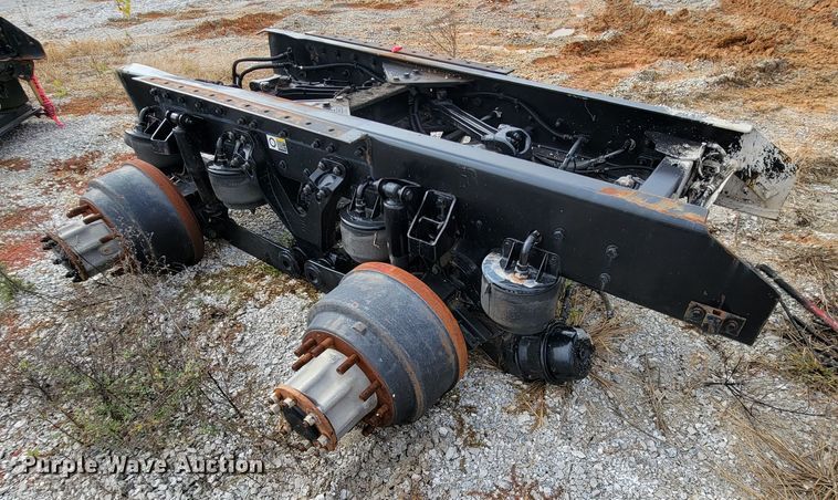 image for item ID9508 2014 Kenworth T800  tandem axle assembly