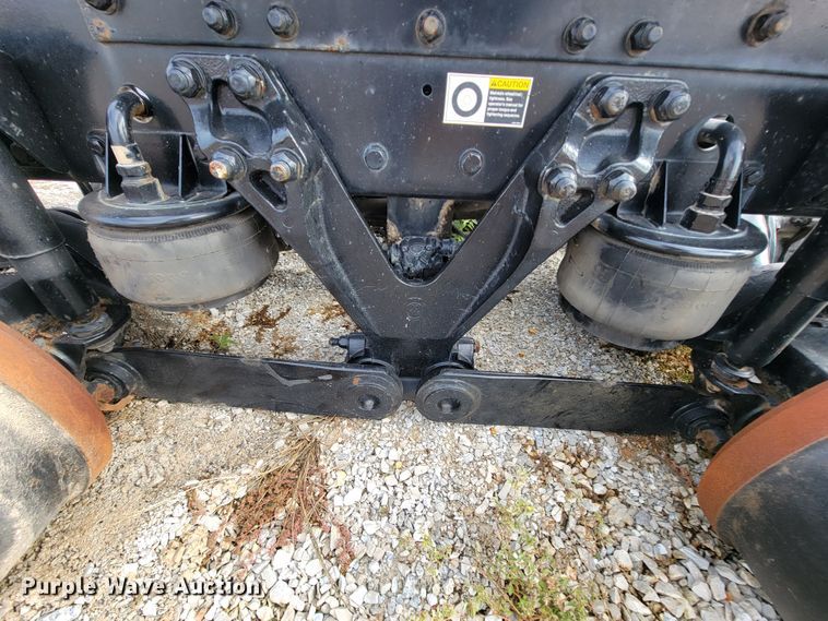 image for item ID9508 2014 Kenworth T800  tandem axle assembly