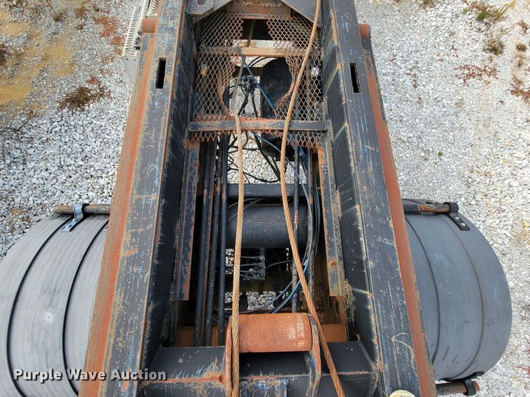 image for item ID9510 1994 Clement  roll-off container trailer