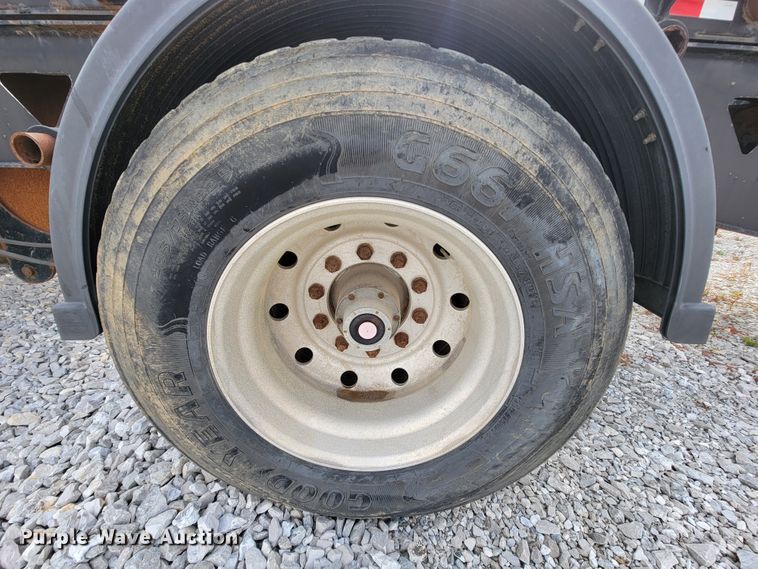 image for item ID9510 1994 Clement  roll-off container trailer