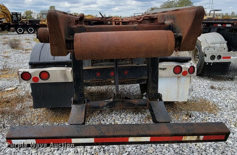 image for item ID9511 1999 Galbreath AC2-0R-470  roll-off container trailer