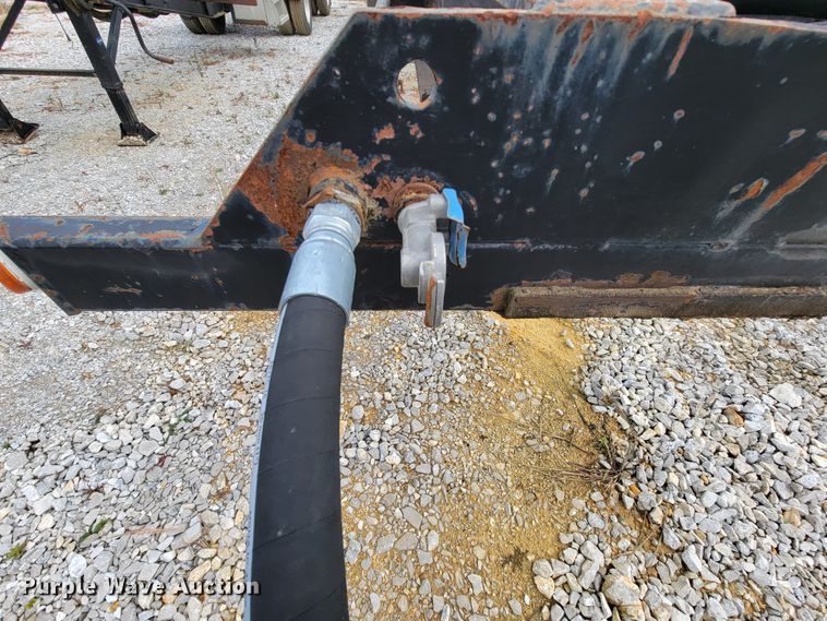 image for item ID9511 1999 Galbreath AC2-0R-470  roll-off container trailer