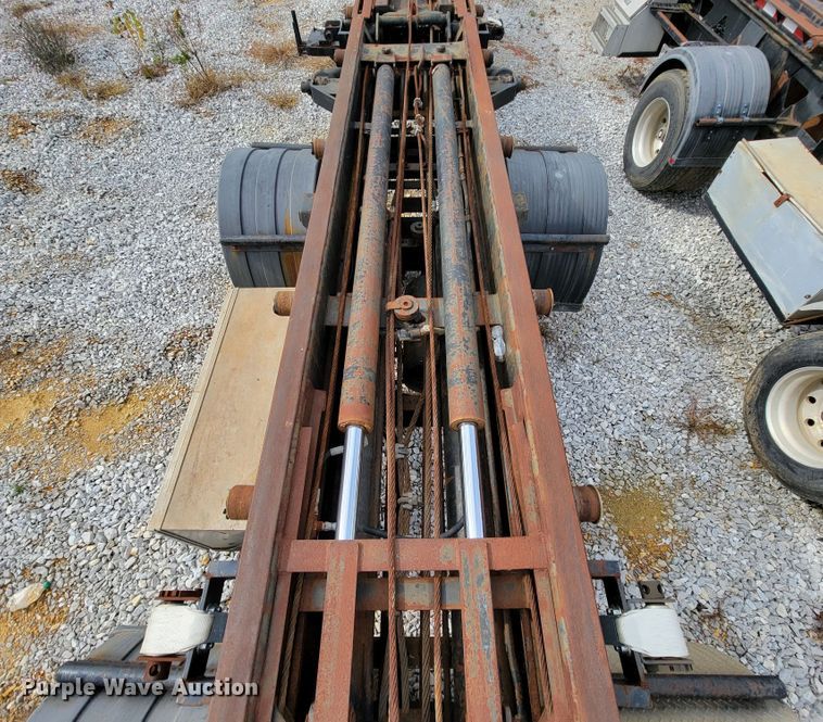 image for item ID9511 1999 Galbreath AC2-0R-470  roll-off container trailer