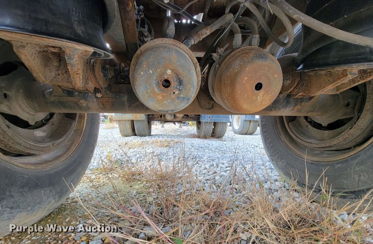 image for item ID9511 1999 Galbreath AC2-0R-470  roll-off container trailer