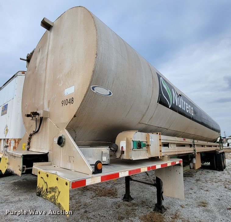 image for item ID9530 1990 Ledwell LW40 APW  feed delivery trailer