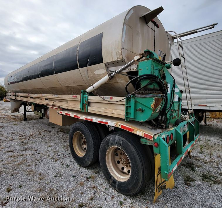 image for item ID9530 1990 Ledwell LW40 APW  feed delivery trailer